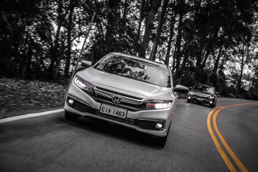  Honda Civic Touring Sedan (FC) 2019 года  (LA) (фото 4 из 9)